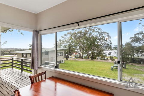 Rest Point Holiday Village - Sunshine Coast Guide 7