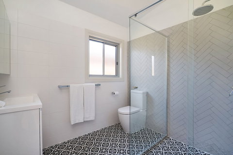 Accommodation Hunter - James St Morpeth - Sunshine Coast Guide 5