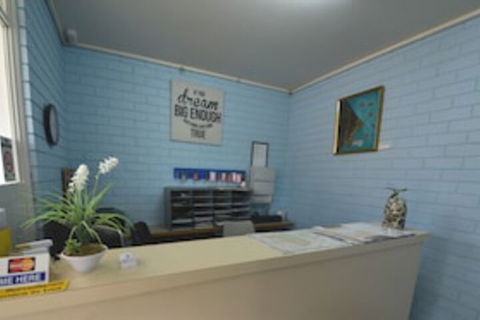 Edenhope Motor Inn - Sunshine Coast Guide 0
