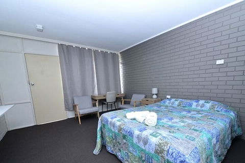 Edenhope Motor Inn - Sunshine Coast Guide 3