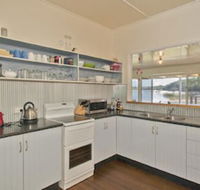 Lobster Cottage Sawtell NSW - Sunshine Coast Guide