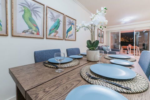 Absolute Riverfront One Bedroom Apartment - Sunshine Coast Guide 6