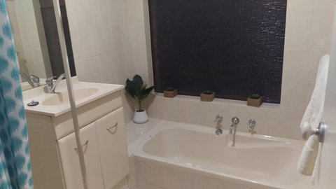 The Quiet Family Getaway In Bassendean - Sunshine Coast Guide 1