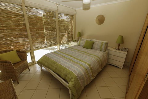 Tranquillity On Riverview 33 Riverview Drive - Sunshine Coast Guide 6