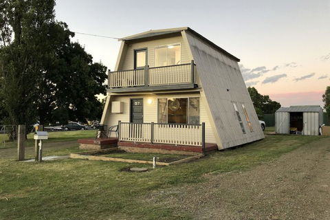 Millieâ€™s A Frame Uralla Haven - Sunshine Coast Guide 2