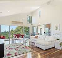 Mandalay Escape Serenity and Pool - Sunshine Coast Guide