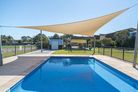 South Shores Villa 52 South Shores Normanville - Sunshine Coast Guide 2