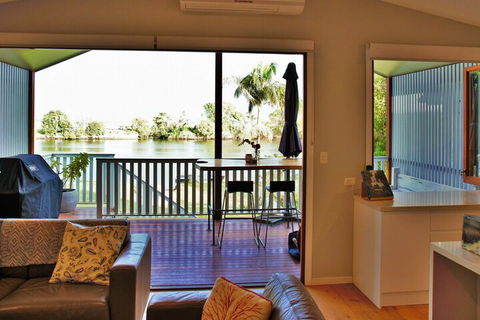 Riverlily - Sunshine Coast Guide 7