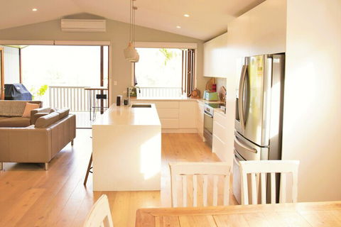 Riverlily - Sunshine Coast Guide 5