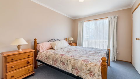 THE Lighthouse Surf Side - Sunshine Coast Guide 4