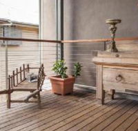 Scobies Boutique Bed  Breakfast - Sunshine Coast Guide