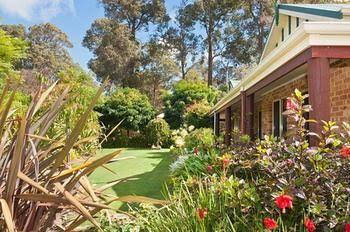 A Vintners Retreat - Sunshine Coast Guide 0