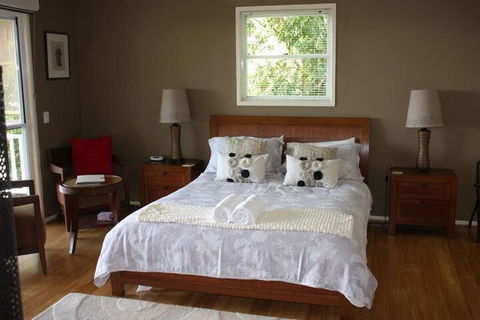 At Sunrise Cottages - Sunshine Coast Guide 7