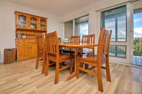 Ocean Avenue 55 - Sunshine Coast Guide 4