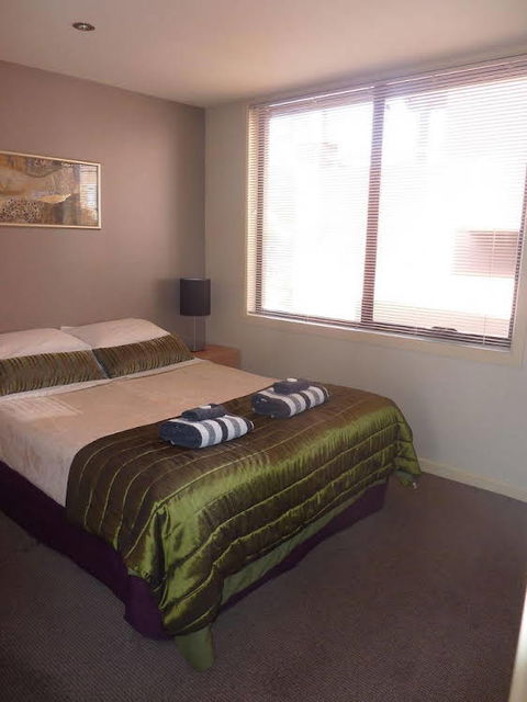 Flinders Lane Holiday Apartments - Sunshine Coast Guide 5