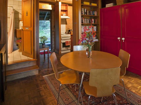 Cherrytree Cottage - Sunshine Coast Guide 2