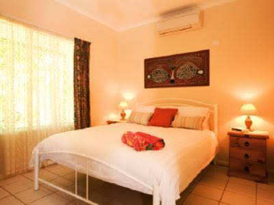 Maud Creek Lodge - Sunshine Coast Guide 0