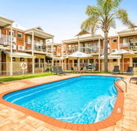 Royal Palms Resort - Sunshine Coast Guide