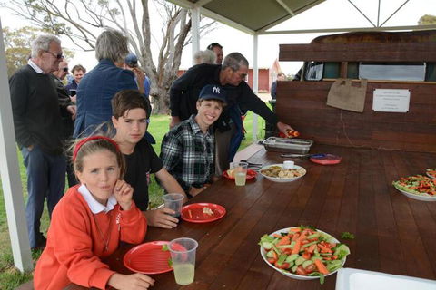 Marys Farm Cottages - Sunshine Coast Guide 2