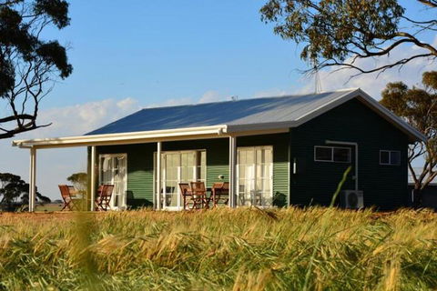 Marys Farm Cottages - Sunshine Coast Guide 6