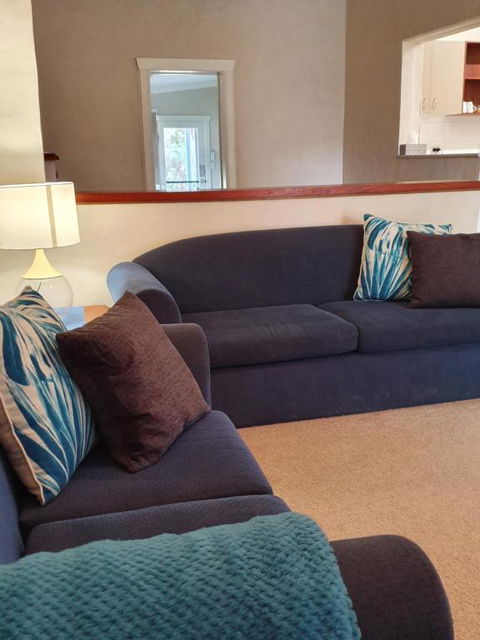 Denison Lodge - Sunshine Coast Guide 2