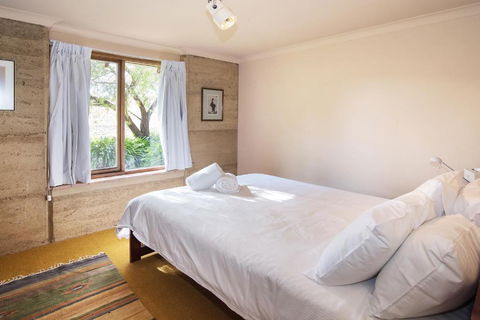 Trastevere Cowaramup Farm House - Sunshine Coast Guide 5