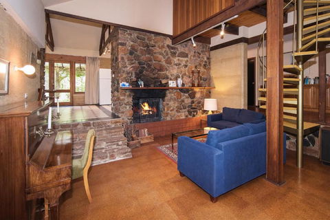 Trastevere Cowaramup Farm House - Sunshine Coast Guide 6