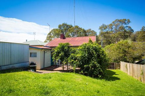 Pet Friendly Beach Cottage At Ballingalla - Sunshine Coast Guide 3
