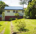 Pet Friendly Beach Cottage at Ballingalla - Sunshine Coast Guide