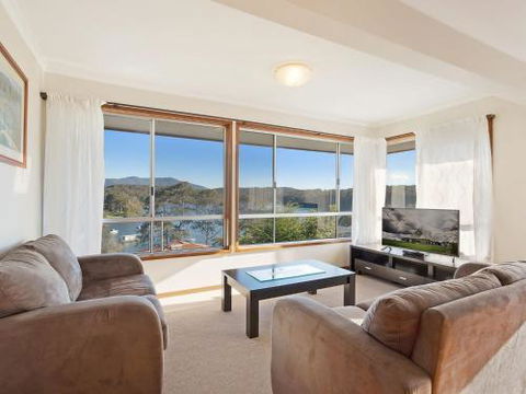 Inlet Views At The Loop - Sunshine Coast Guide 6