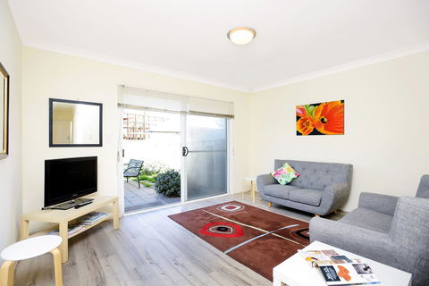 The Leafy Dragon - Sunshine Coast Guide 6