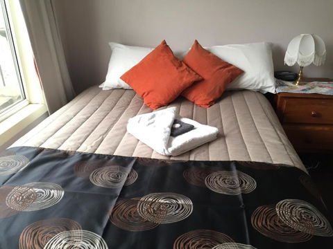 Oatlands Retreat - Sunshine Coast Guide 6
