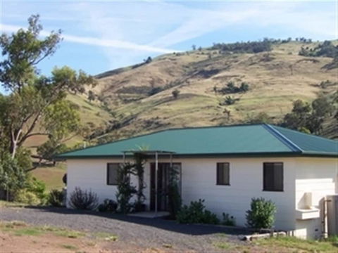 Elm Cottage - Sunshine Coast Guide 0