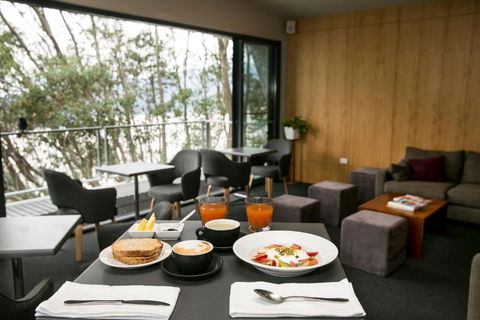 Diana Alpine Lodge - Sunshine Coast Guide 5