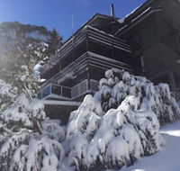 Winterhaus Lodge - Sunshine Coast Guide