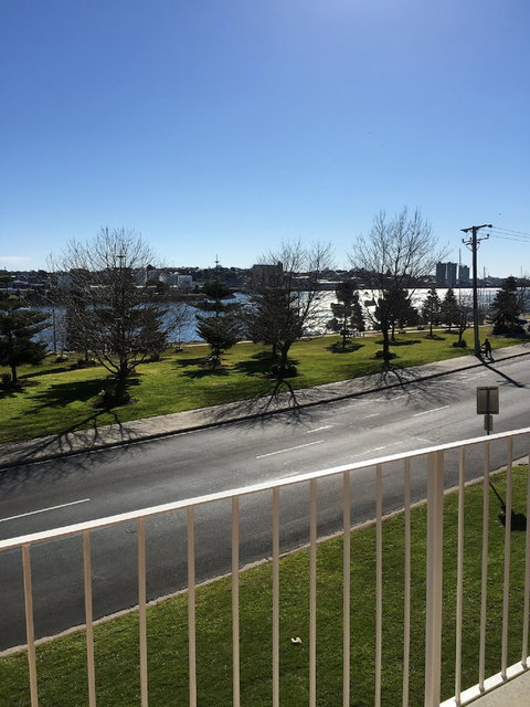 The Argosy - Sunshine Coast Guide 2