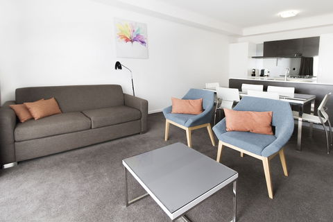 Abode Tuggeranong - Sunshine Coast Guide 5