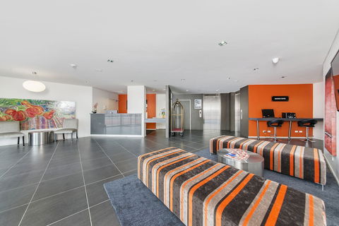 Abode Tuggeranong - Sunshine Coast Guide 1