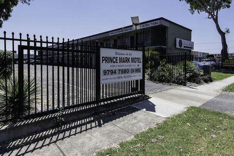 The Prince Mark Motor Inn - Sunshine Coast Guide 3
