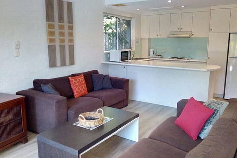 Le Court Villas - Sunshine Coast Guide 7