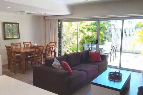 Le Court Villas - Sunshine Coast Guide 5