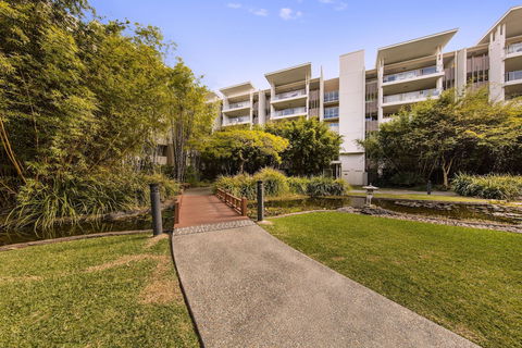 Oaks Brisbane Mews Suites - Sunshine Coast Guide 2