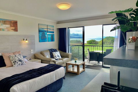 Apollo Bay Waterfront Motor Inn - Sunshine Coast Guide 7