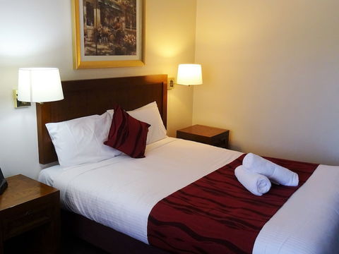 Armidale Pines Motel - Sunshine Coast Guide 6