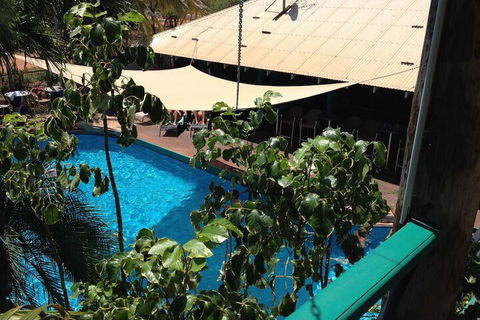 Kimberley Klub YHA - Sunshine Coast Guide 3