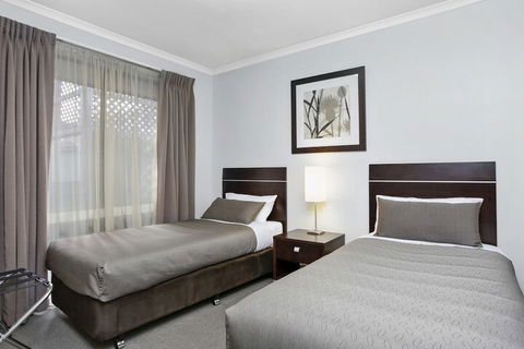 Elm Tree Motel - Sunshine Coast Guide 5