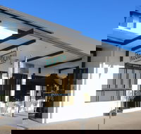 Coffee House Apartment Motel - Sunshine Coast Guide