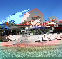 Nelson Bay Breeze Holiday Apartments - Sunshine Coast Guide
