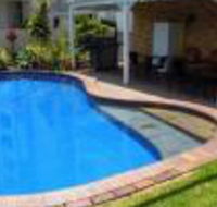 Cotton Tree Beach Motel - Sunshine Coast Guide