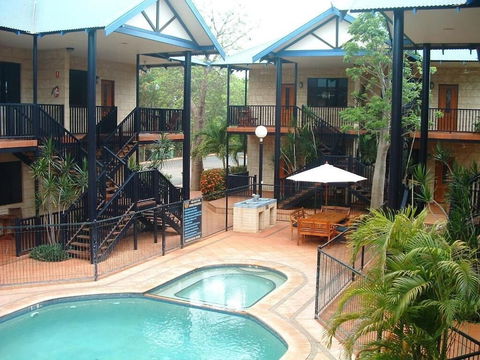 Blue Seas Resort - Sunshine Coast Guide 6